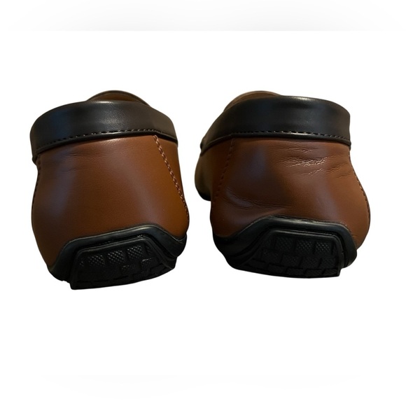 Tahari Elegant Brown Leather Loafers with Black Accents Size 7 - Picture 4 of 11